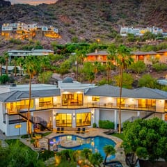 Manor on Valle Vista