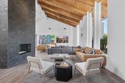 Manor on Camelback - Image 3