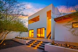 Manor on Camelback - Image 4