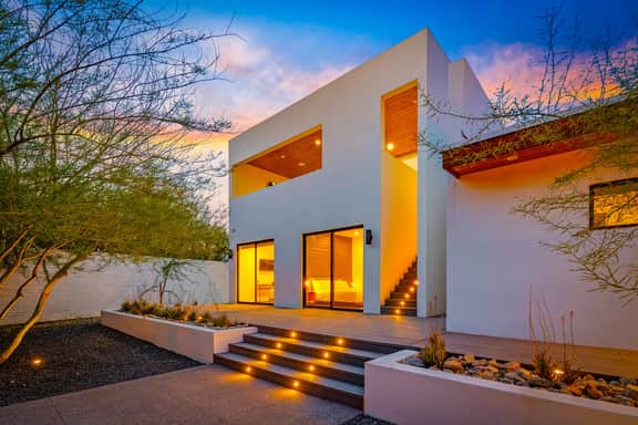 Manor on Camelback - Image 4